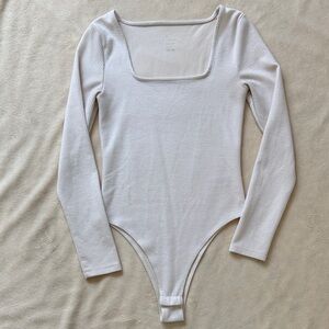A New Day Square Neck Ribbed Long Sleeve White Bodysuit 🩷
